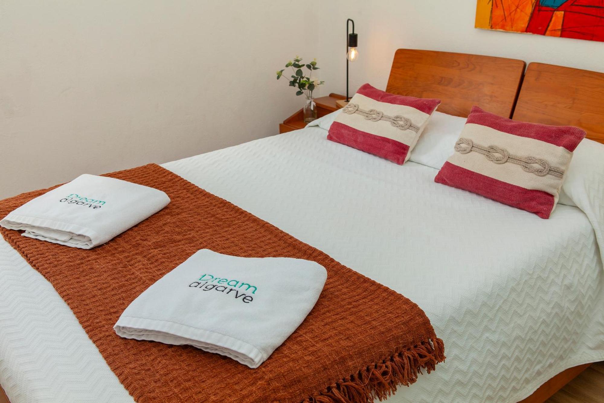 B86 - Beachline Apartment In Luz 外观 照片