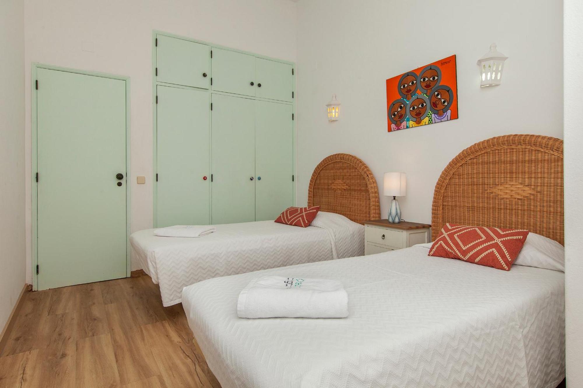 B86 - Beachline Apartment In Luz 外观 照片