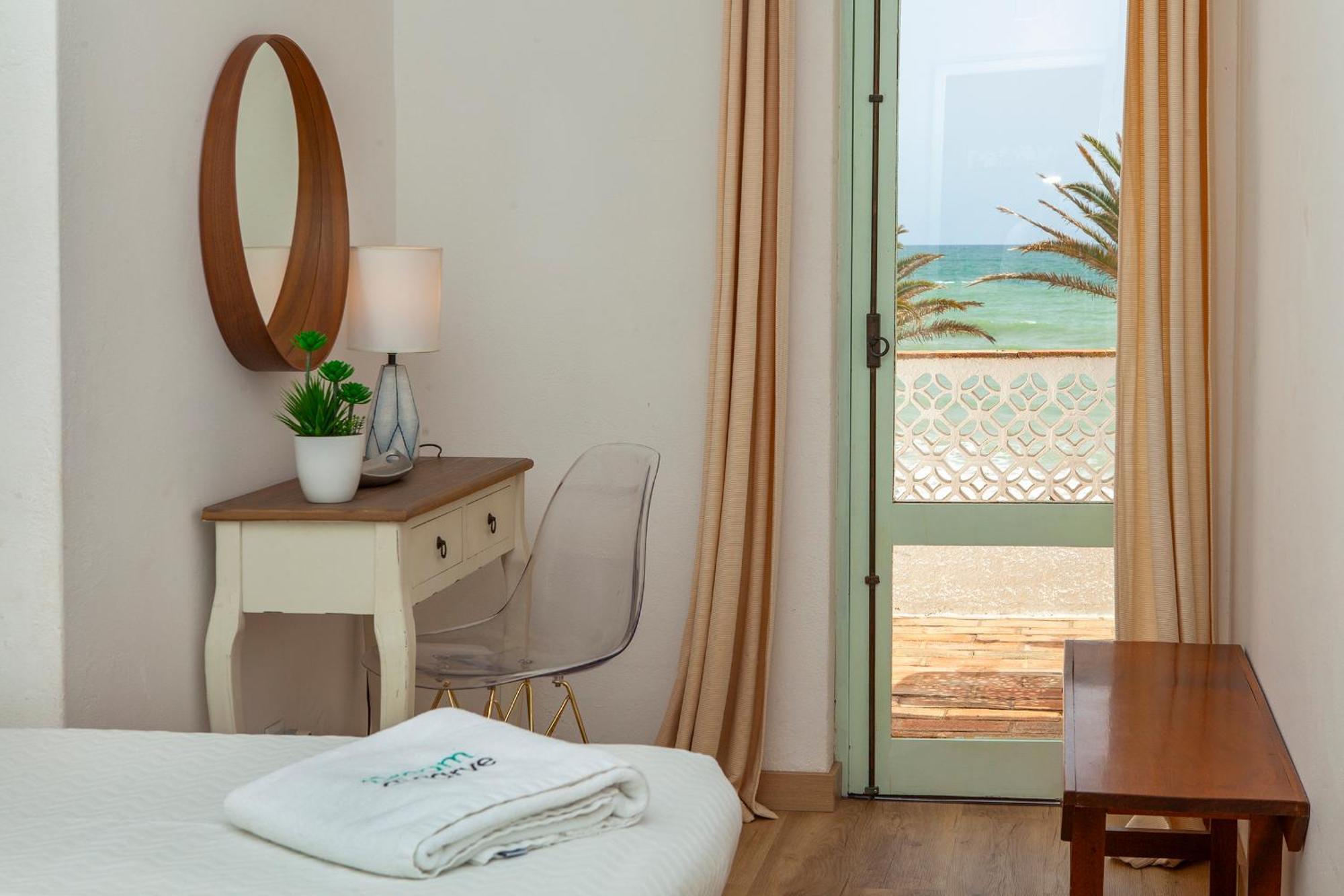 B86 - Beachline Apartment In Luz 外观 照片